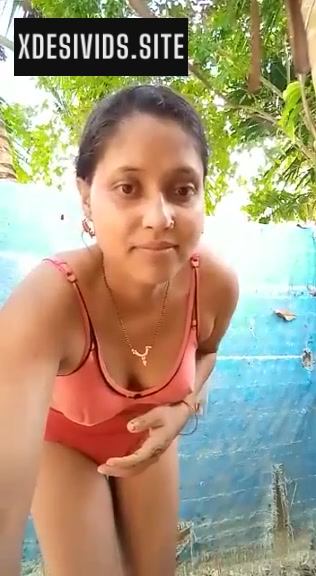 Naked Bhabhi Getting Dressed After a Bath