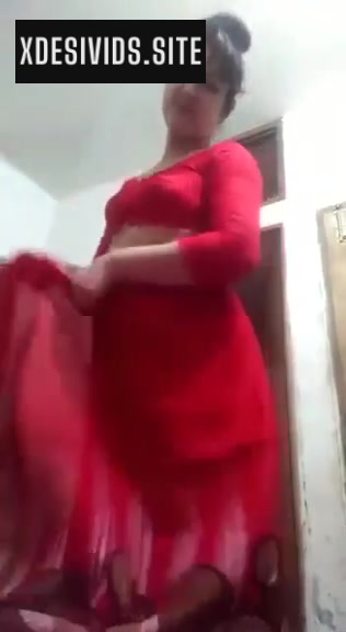Bhabhi Stripping and Showing Off Her Sexy Body