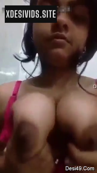 Bhabhi Stripping and Showing Off Her Sexy Body